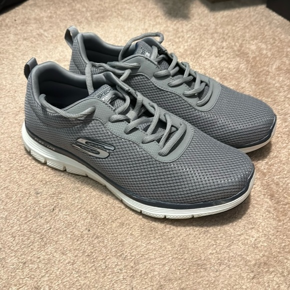 Skechers men’s flex lite athletic shoe size 10 - Picture 1 of 6